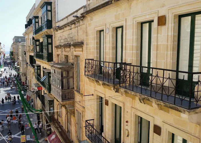 Hotel with Tennis: The Republic Boutique Hotel